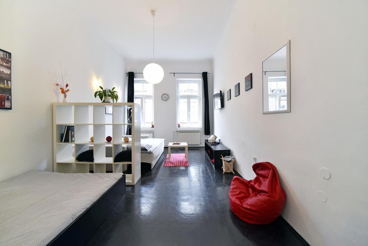 Apartment Center
