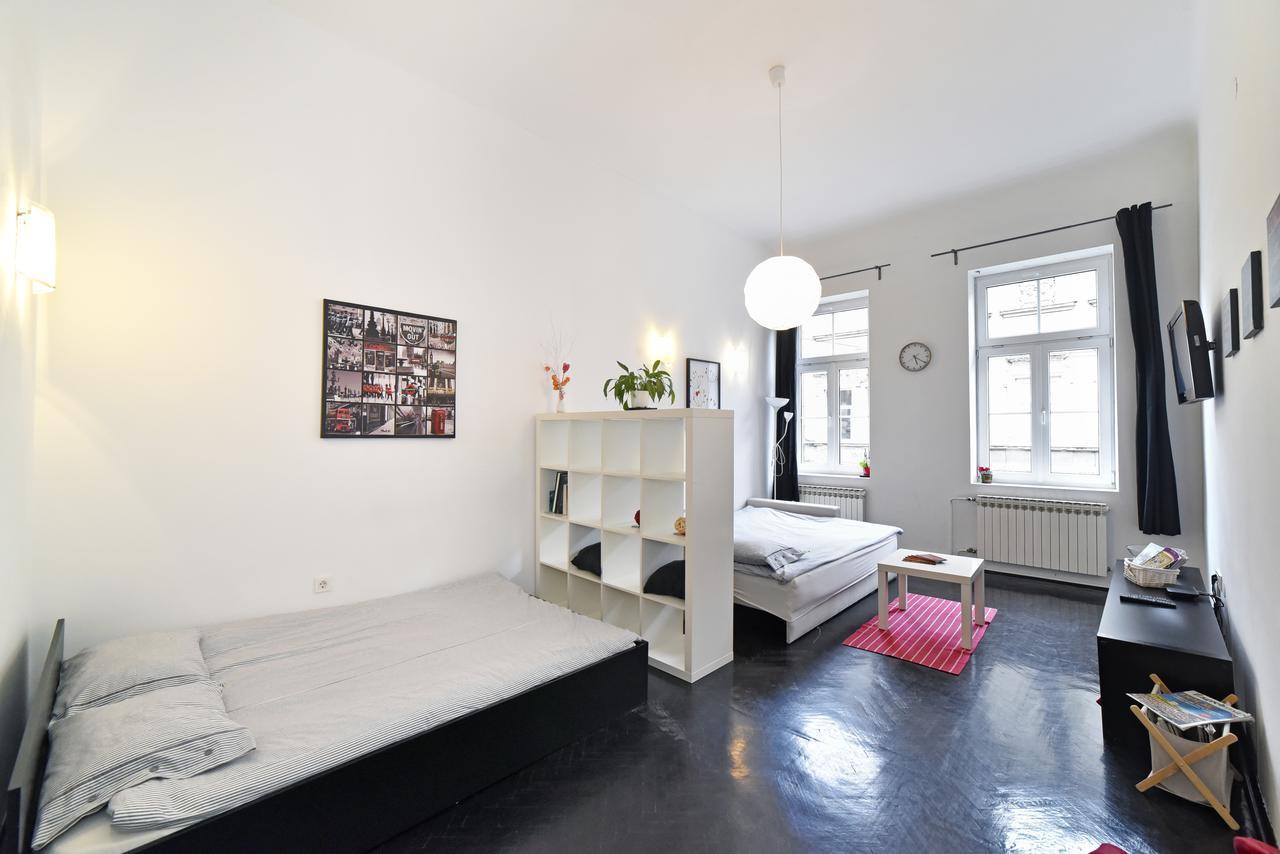 Apartment Center *